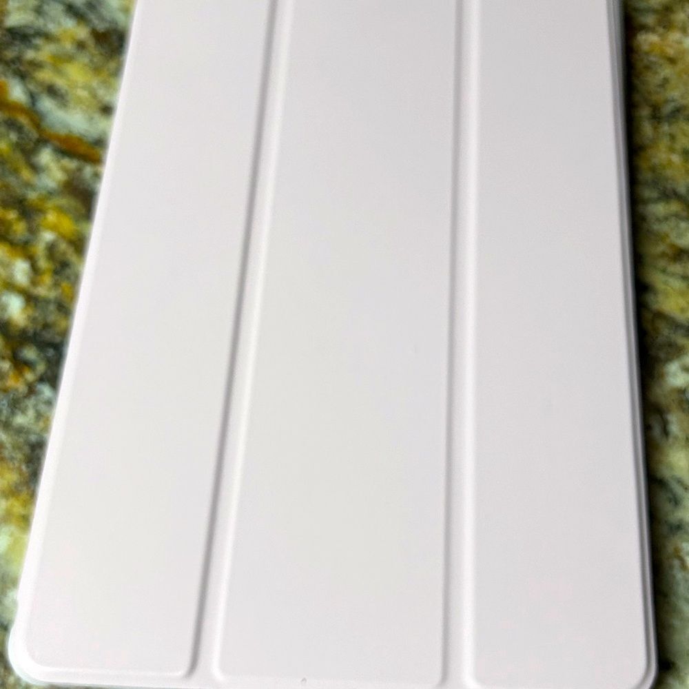 iPad case light pink 10 x7 x 11 1/2
